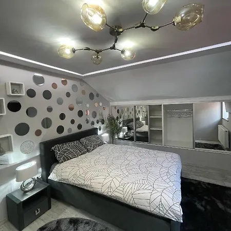 Deyinn Guest House Centrum Turda Extérieur photo